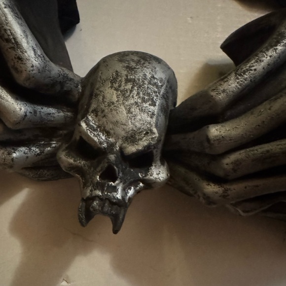 Woman’s Skeleton-Wing Chest Piece/Top with Skull Accent Latex/Rubber - Picture 3 of 5